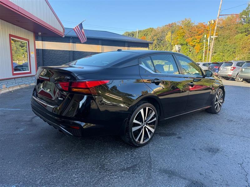 Nissan Altima  2020