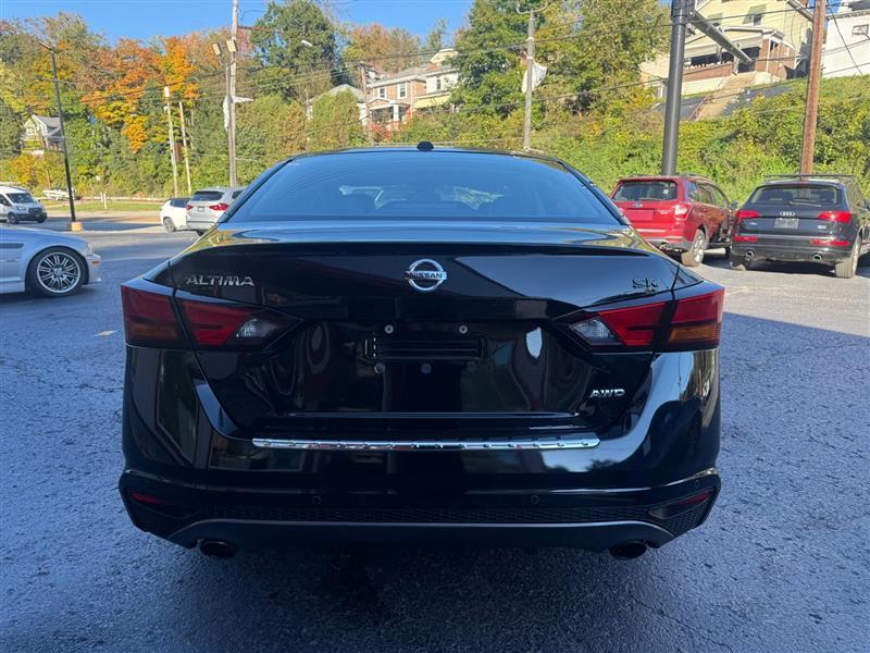 Nissan Altima  2020
