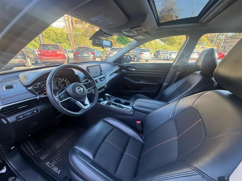 Nissan Altima  2020