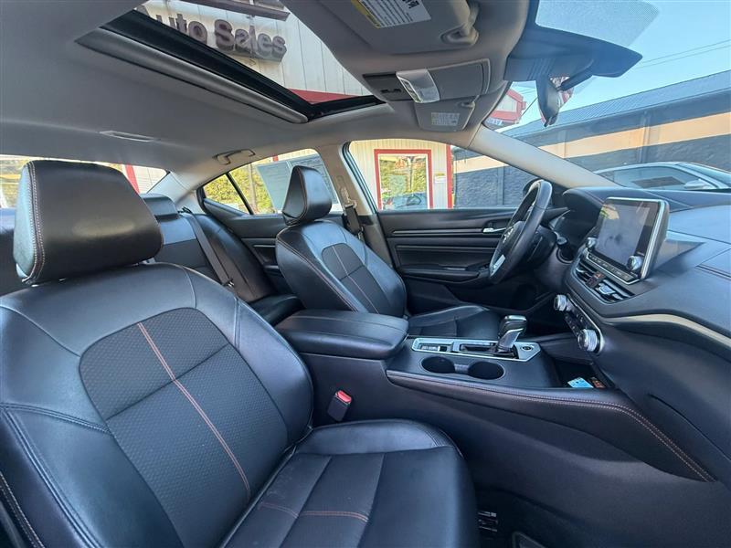 Nissan Altima  2020