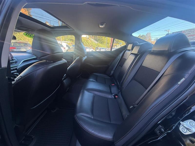 Nissan Altima  2020