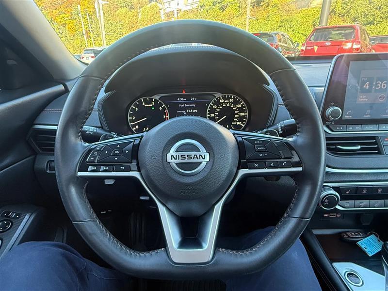 Nissan Altima  2020