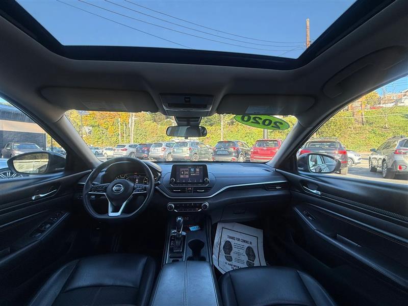 Nissan Altima  2020