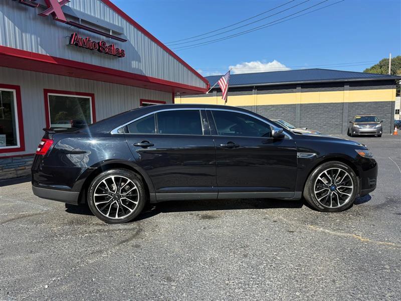 Ford Taurus  2019