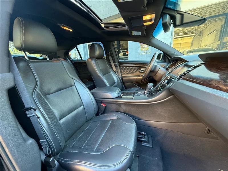Ford Taurus  2019