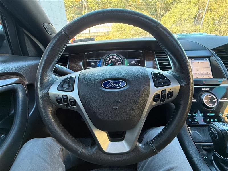 Ford Taurus  2019