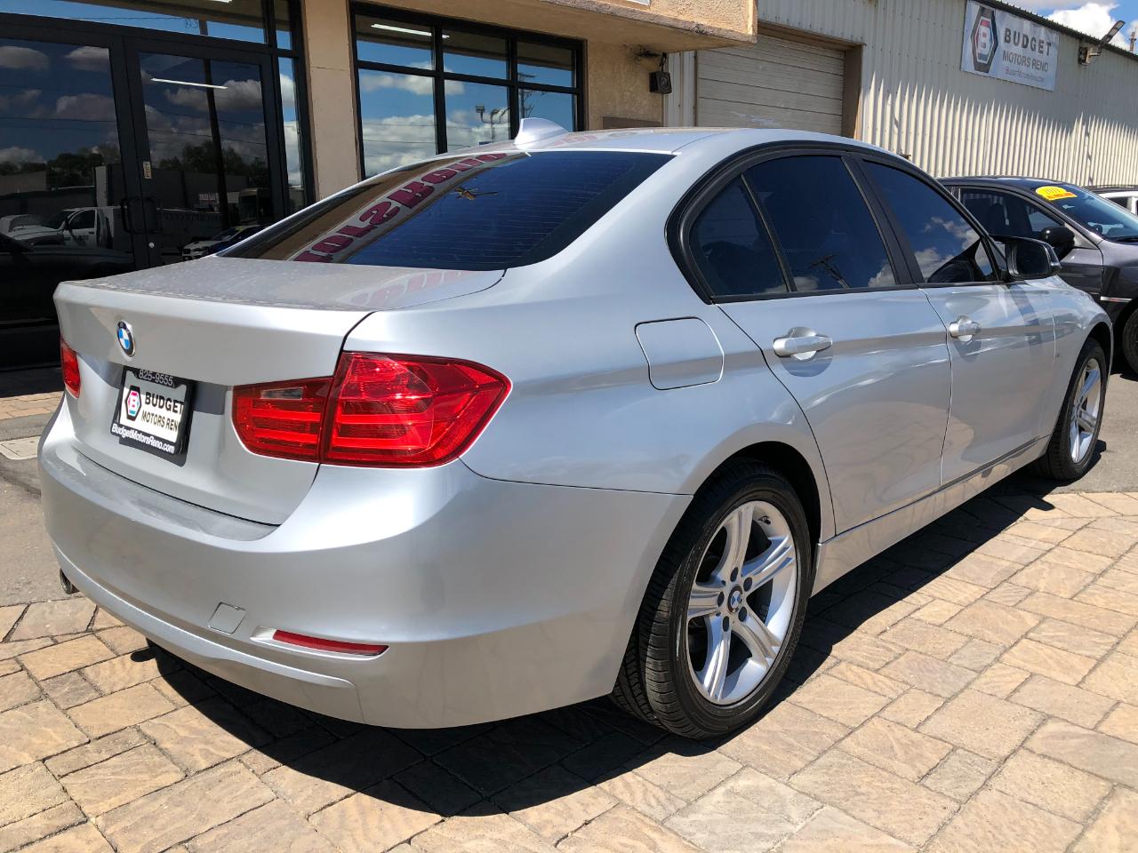 BMW 3-Series 320i Sedan 2015