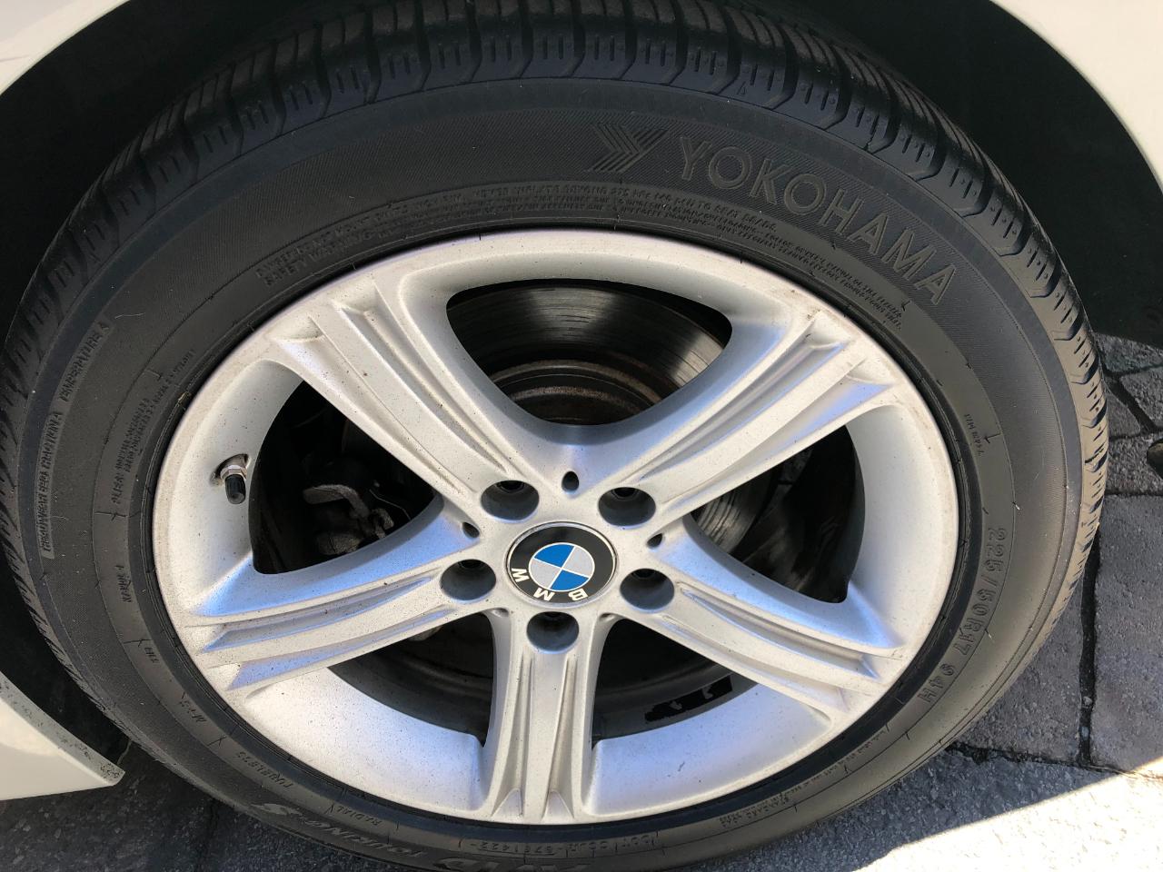 BMW 3-Series 320i Sedan 2015