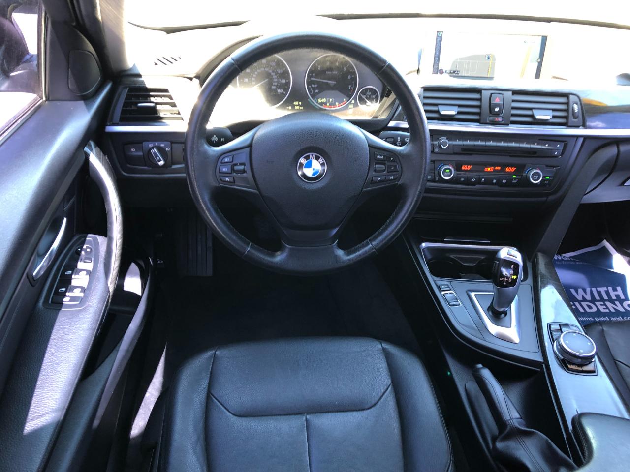 BMW 3-Series 320i Sedan 2015