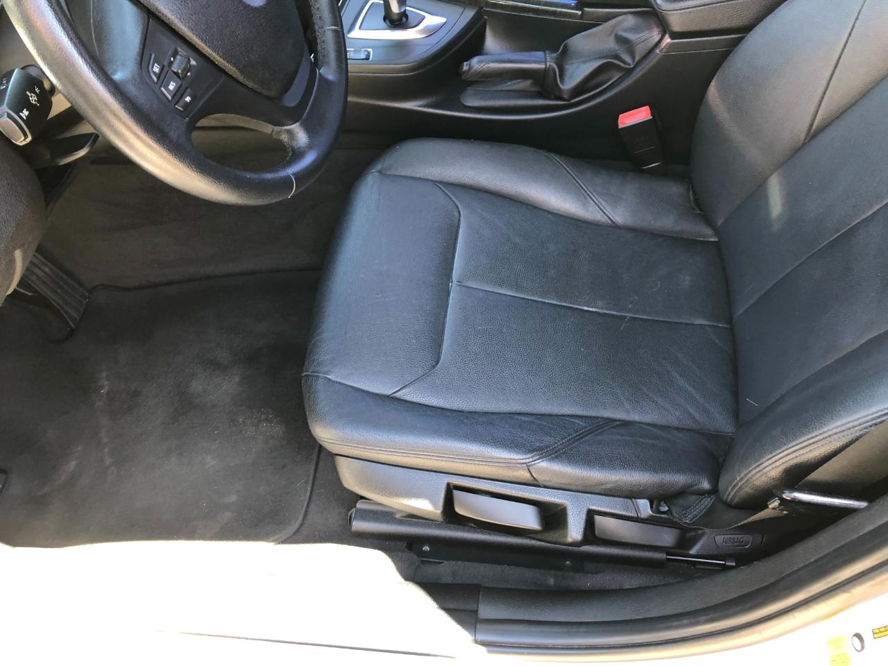 BMW 3-Series 320i Sedan 2015