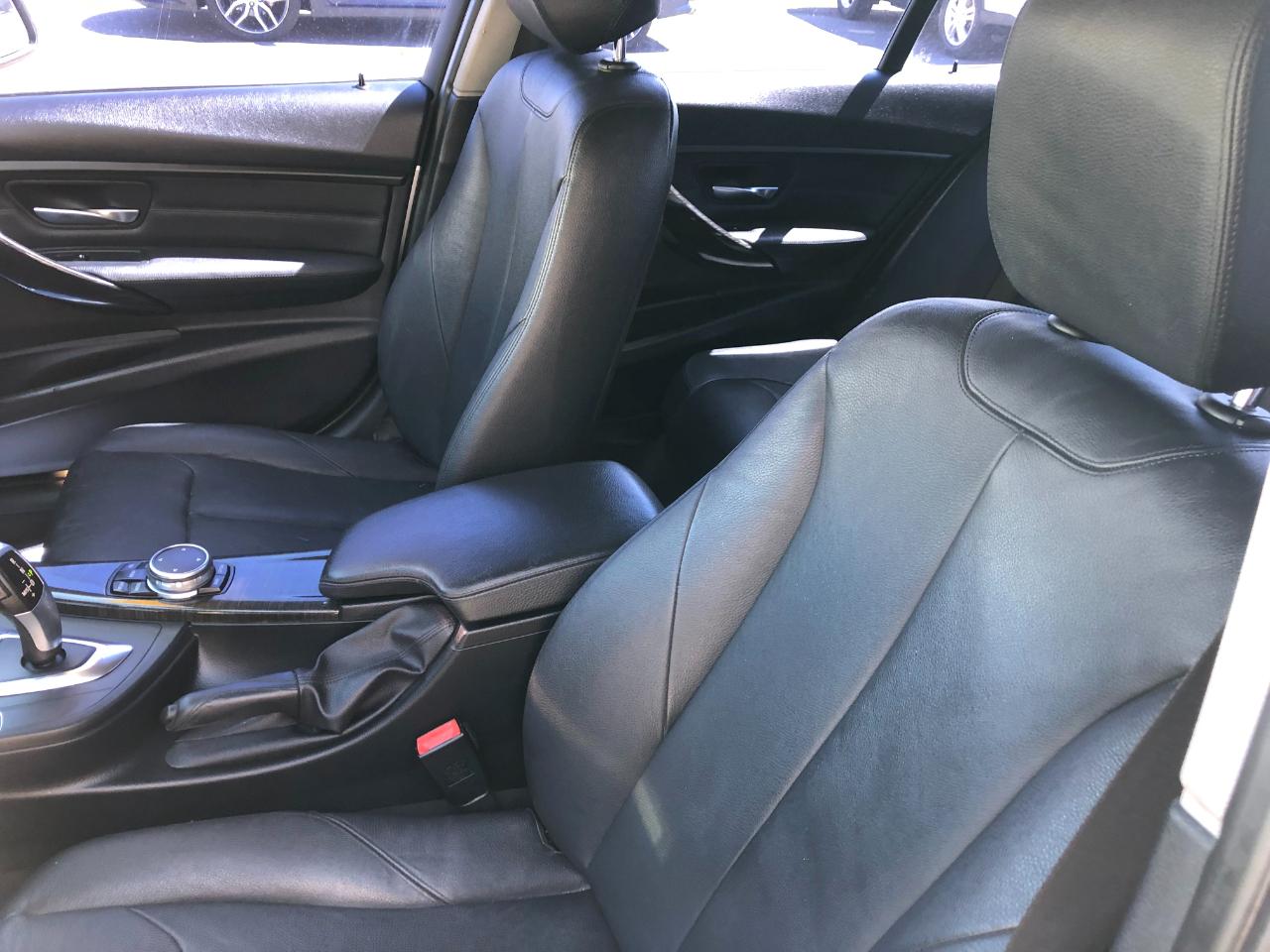 BMW 3-Series 320i Sedan 2015