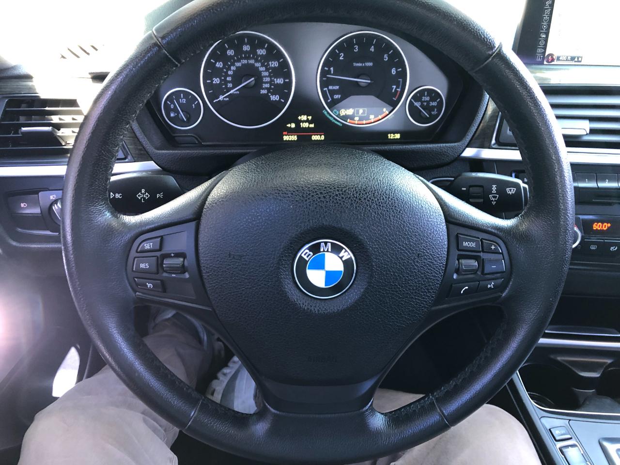 BMW 3-Series 320i Sedan 2015