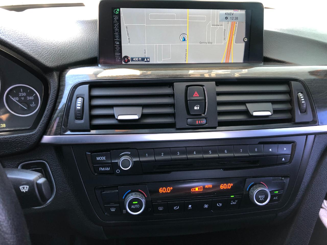 BMW 3-Series 320i Sedan 2015