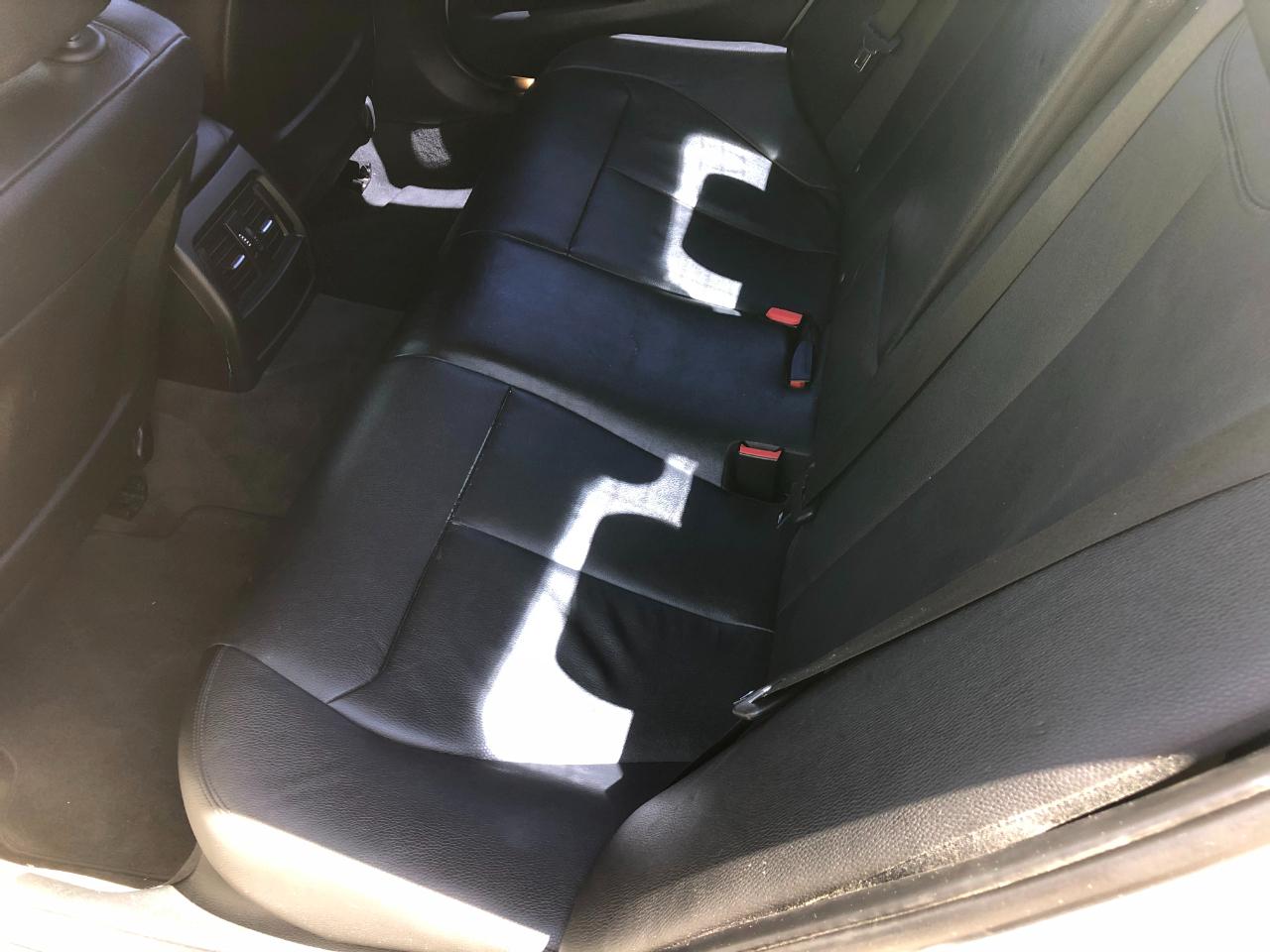 BMW 3-Series 320i Sedan 2015