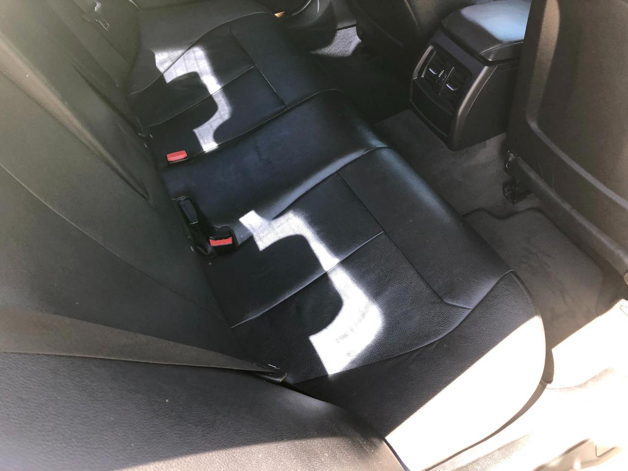 BMW 3-Series 320i Sedan 2015