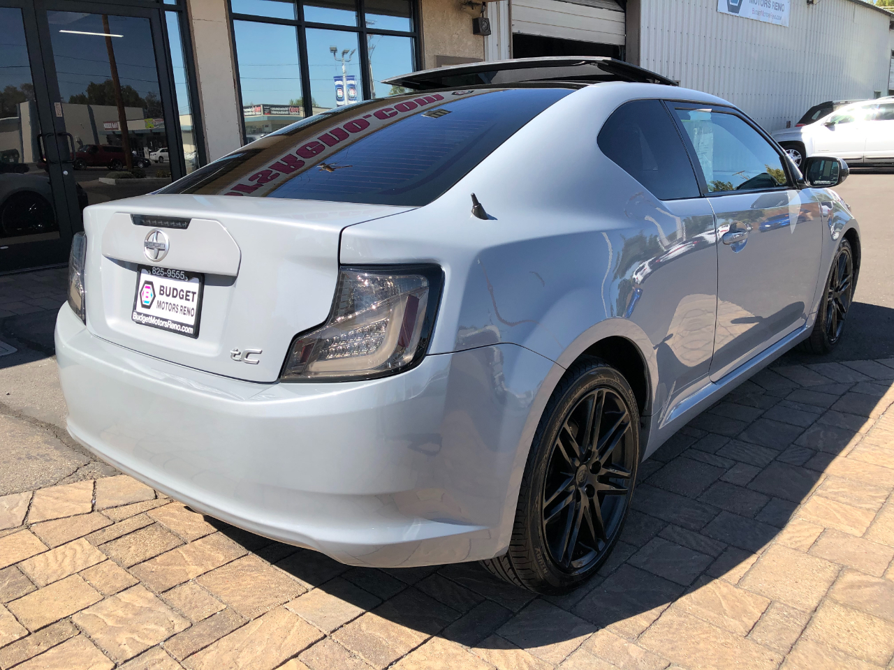 2011 Scion tC photo 2
