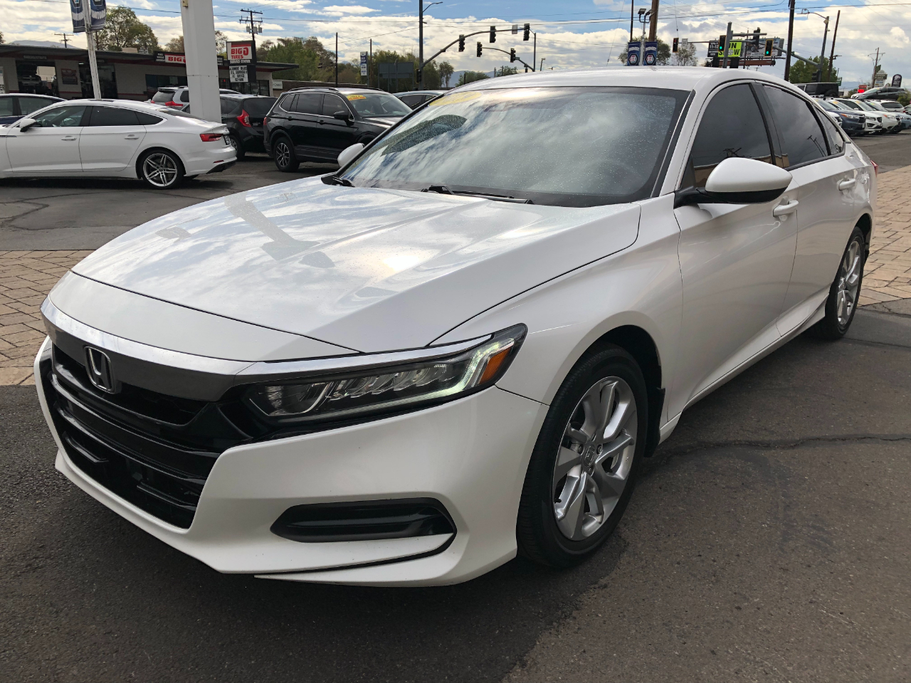 2019 Honda Accord LX photo 4