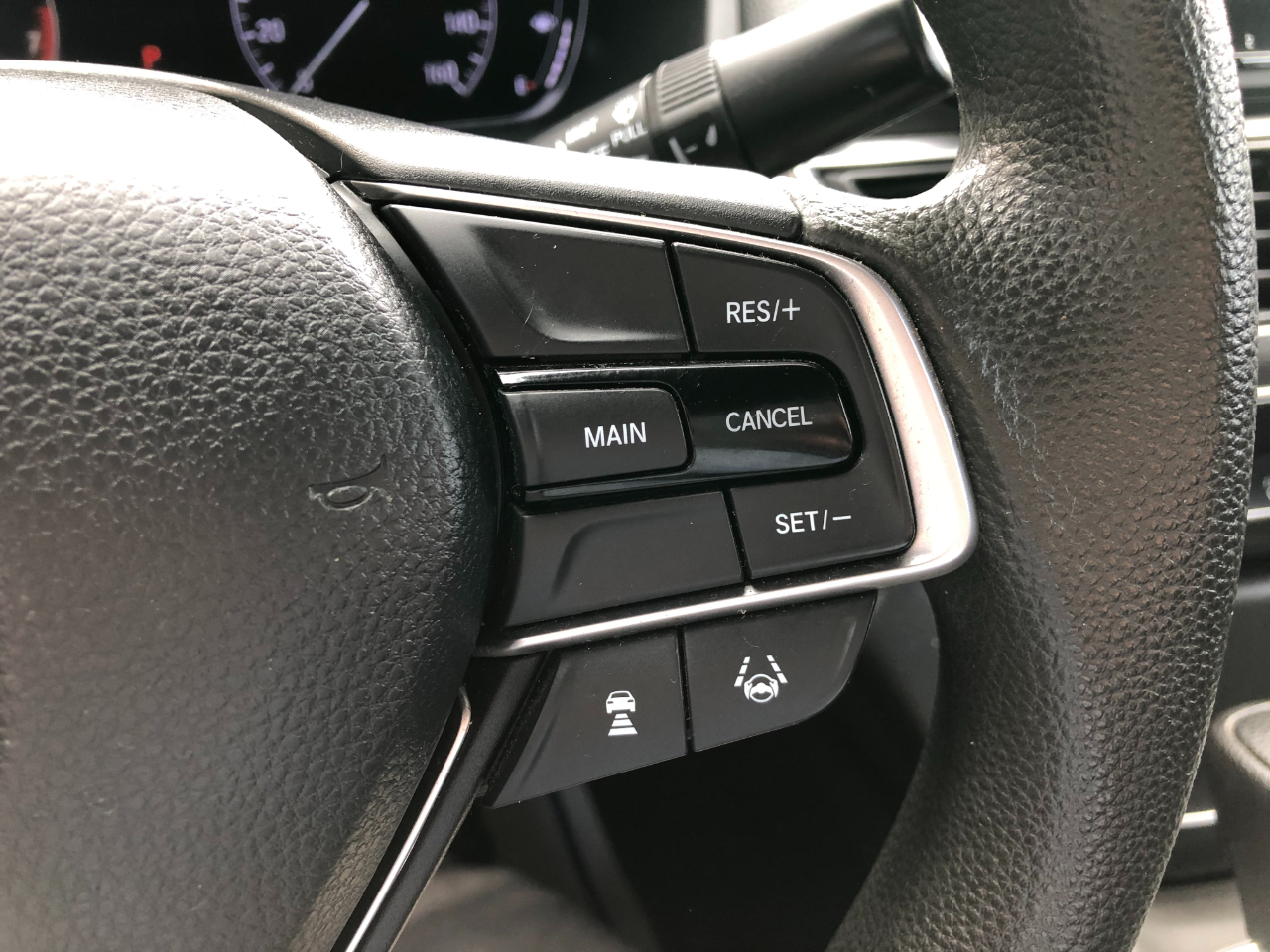 2019 Honda Accord LX photo 11