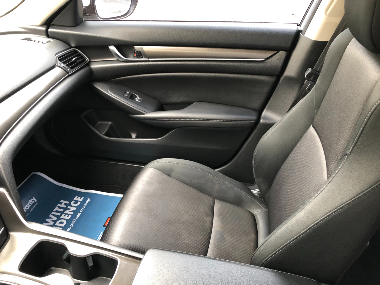2019 Honda Accord LX photo 16