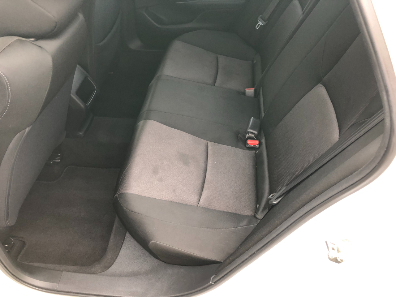 2019 Honda Accord LX photo 18