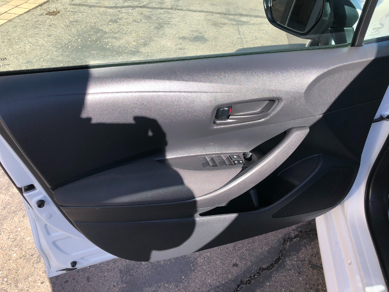 Toyota Corolla LE 2024