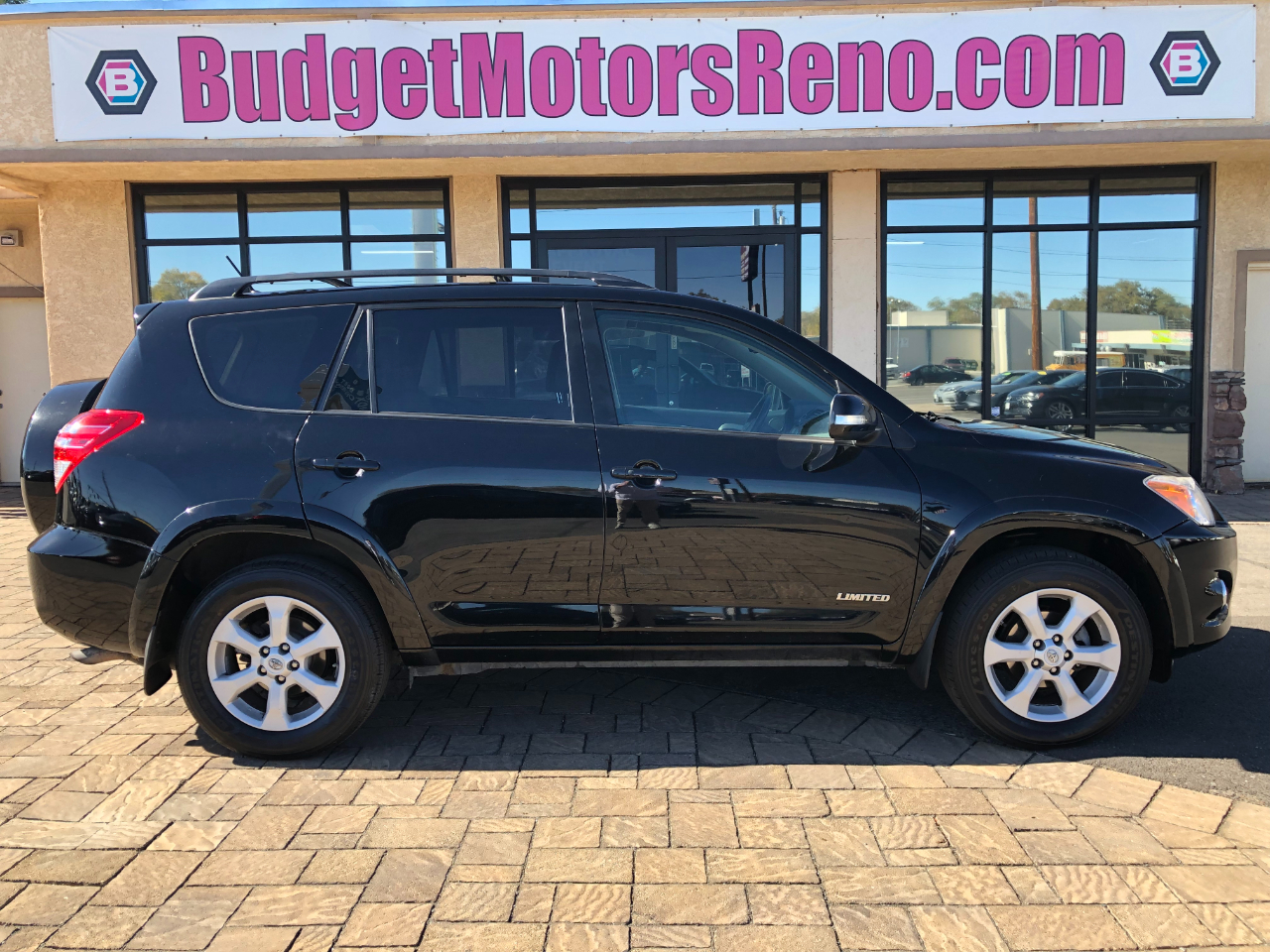 Toyota RAV4 Limited I4 4WD 2011
