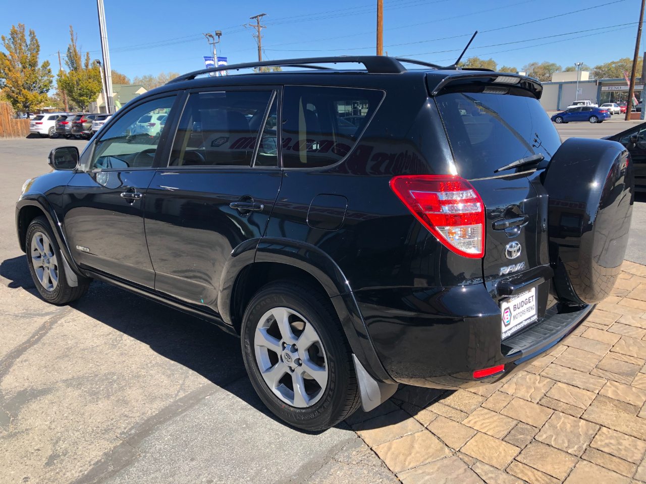 Toyota RAV4 Limited I4 4WD 2011