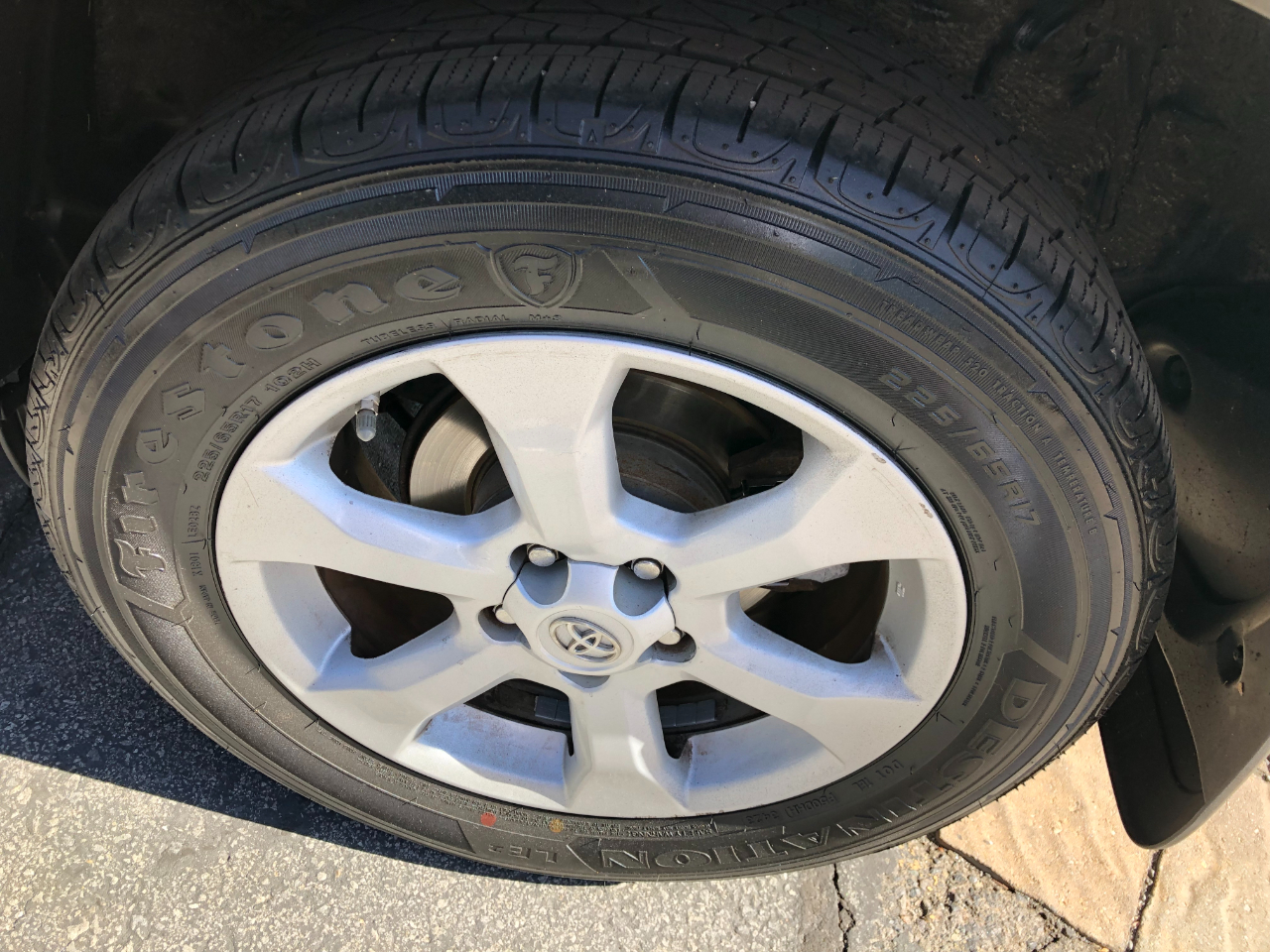 Toyota RAV4 Limited I4 4WD 2011