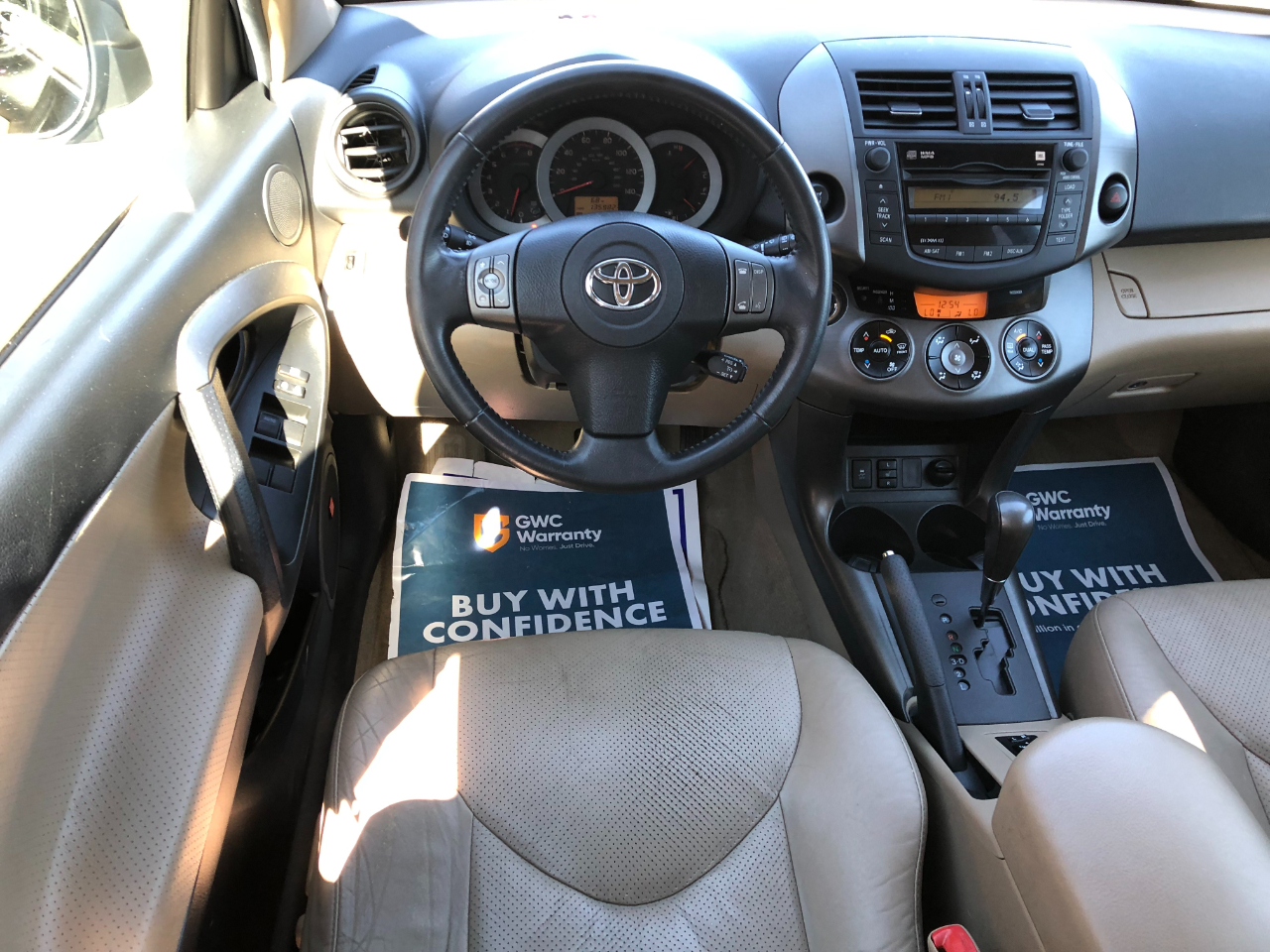 Toyota RAV4 Limited I4 4WD 2011