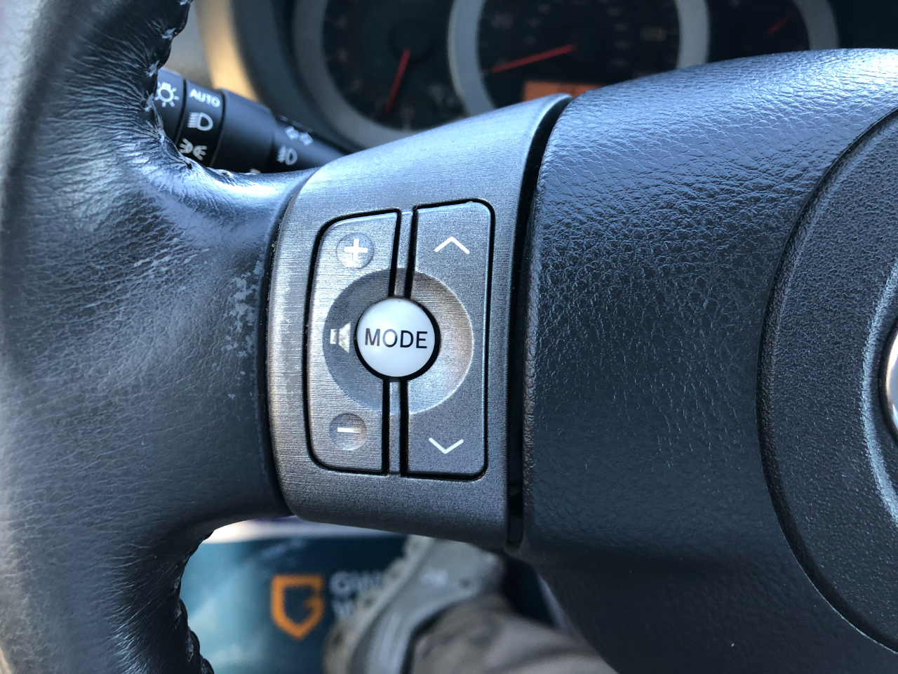 Toyota RAV4 Limited I4 4WD 2011