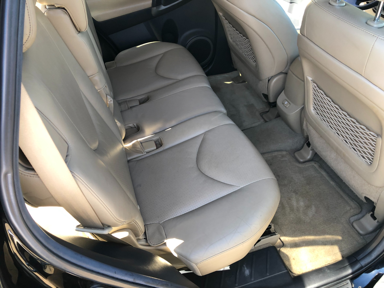 Toyota RAV4 Limited I4 4WD 2011