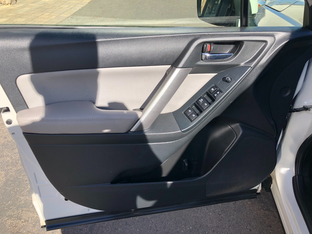 Subaru Forester 2.5i Limited 2015