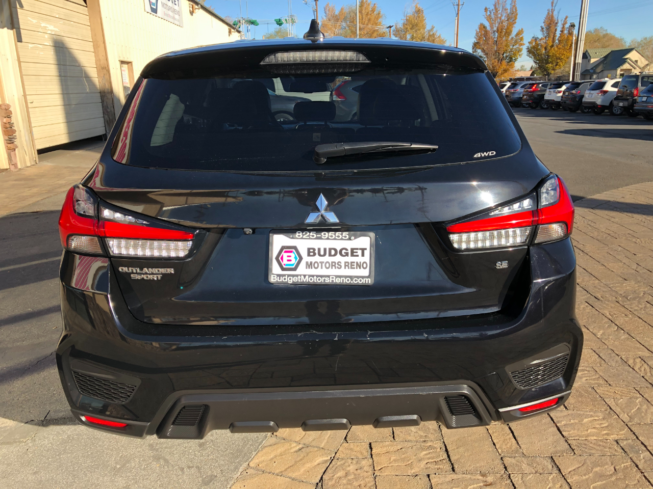 Mitsubishi Outlander Sport  2024