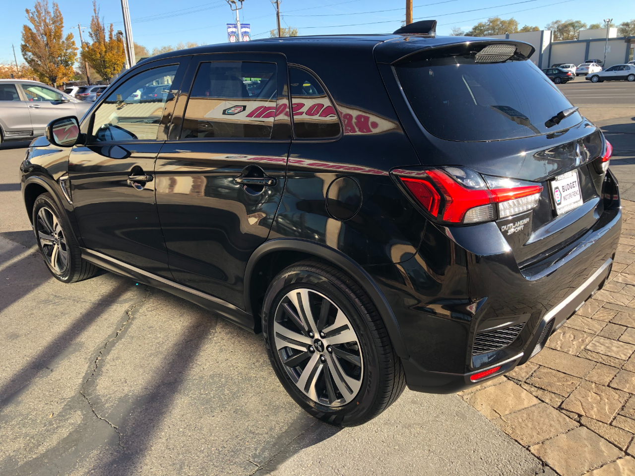 Mitsubishi Outlander Sport  2024