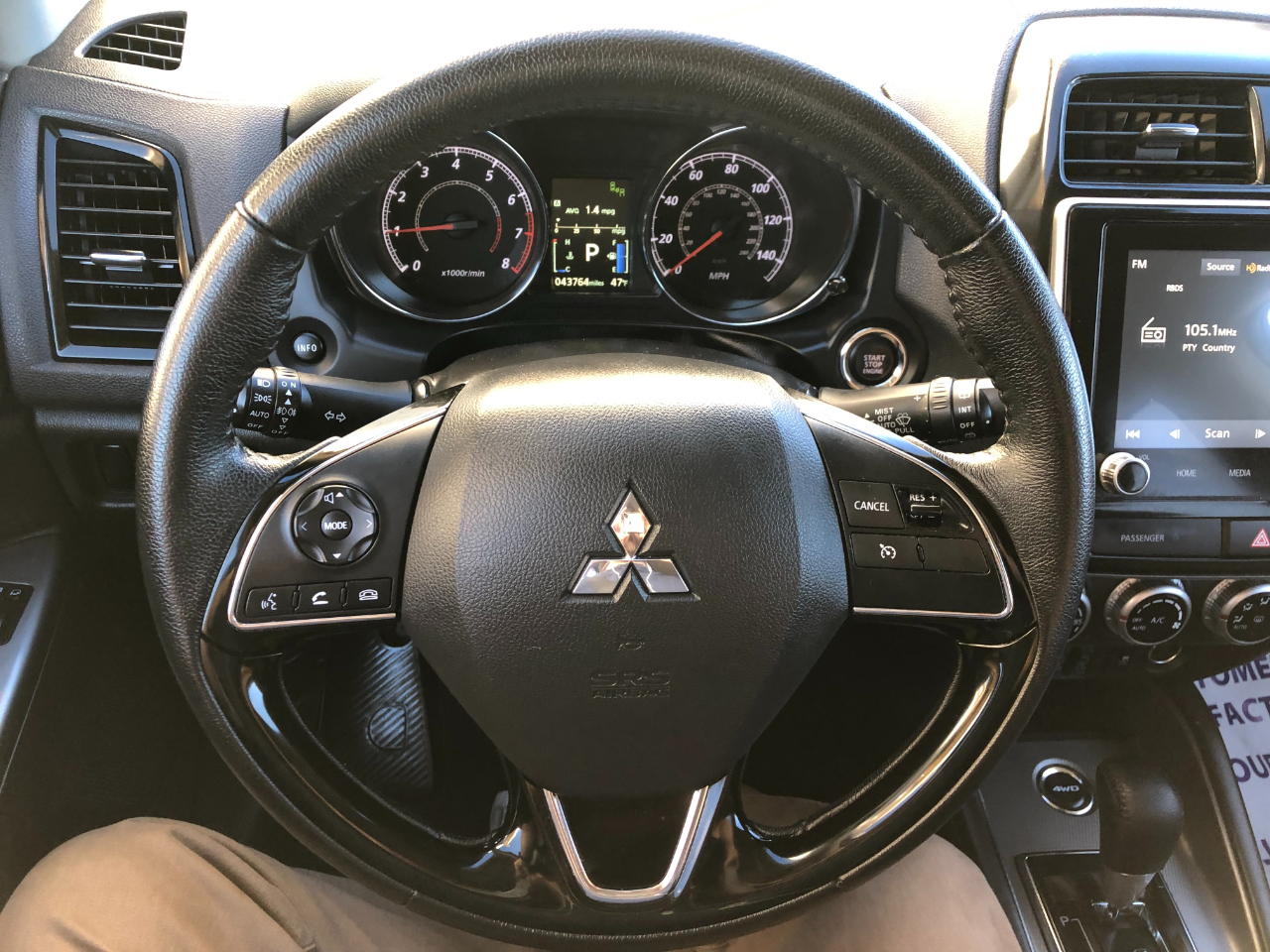 Mitsubishi Outlander Sport  2024