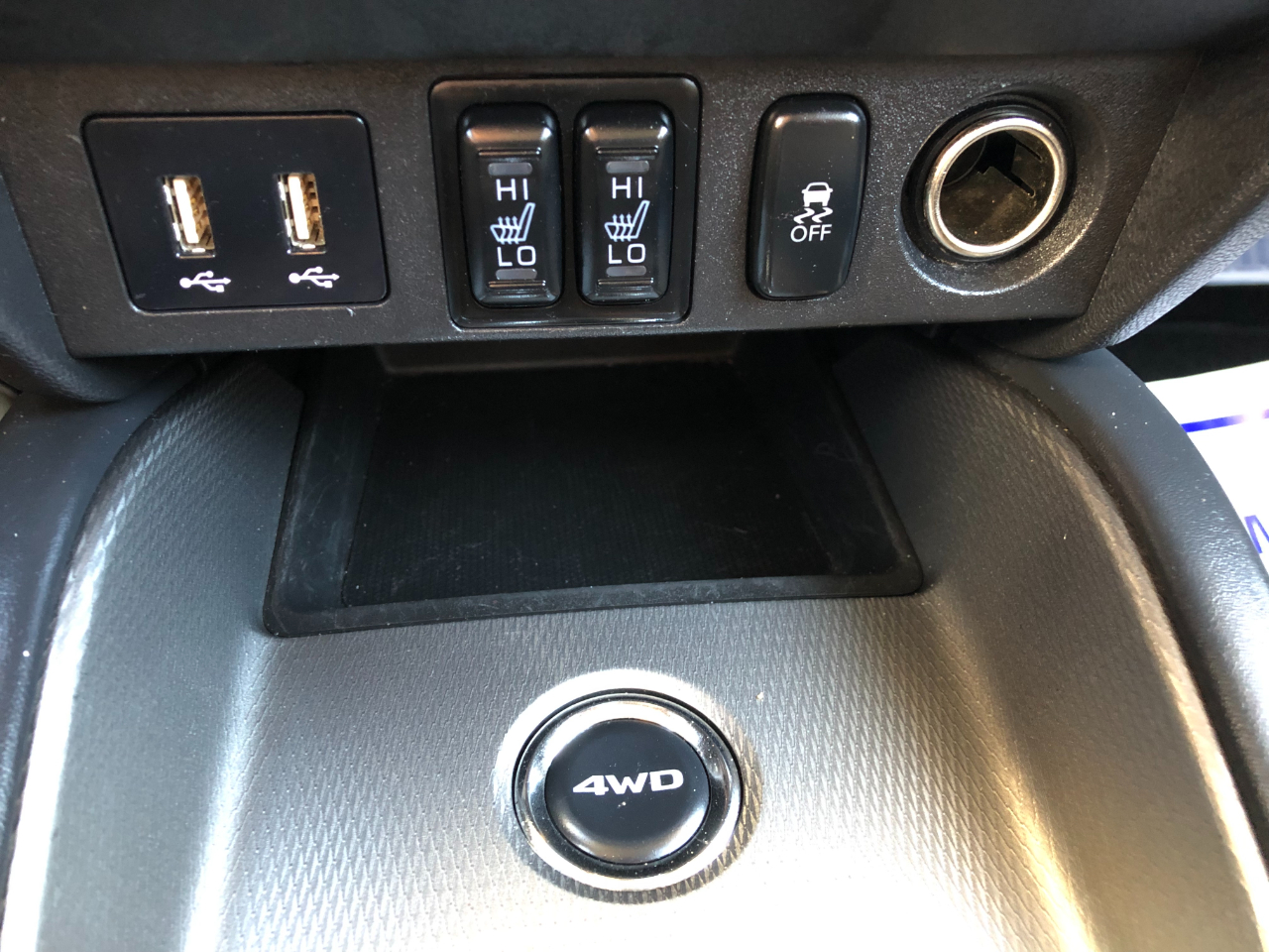 Mitsubishi Outlander Sport  2024