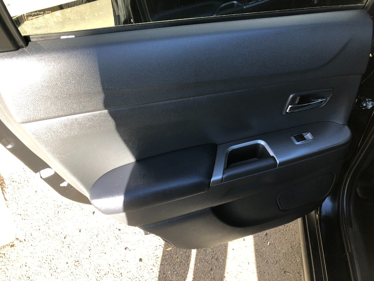 Mitsubishi Outlander Sport  2024