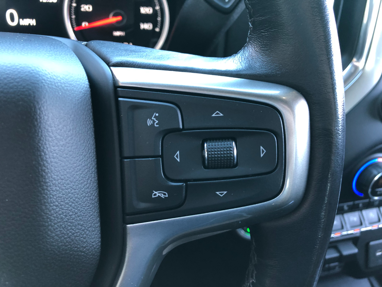 Chevrolet Silverado 1500 LTZ Crew Cab 4WD 2019