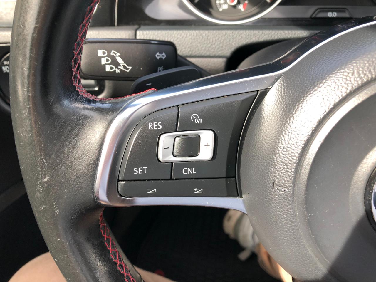 Volkswagen GTI Autobahn 6A 4-Door 2015