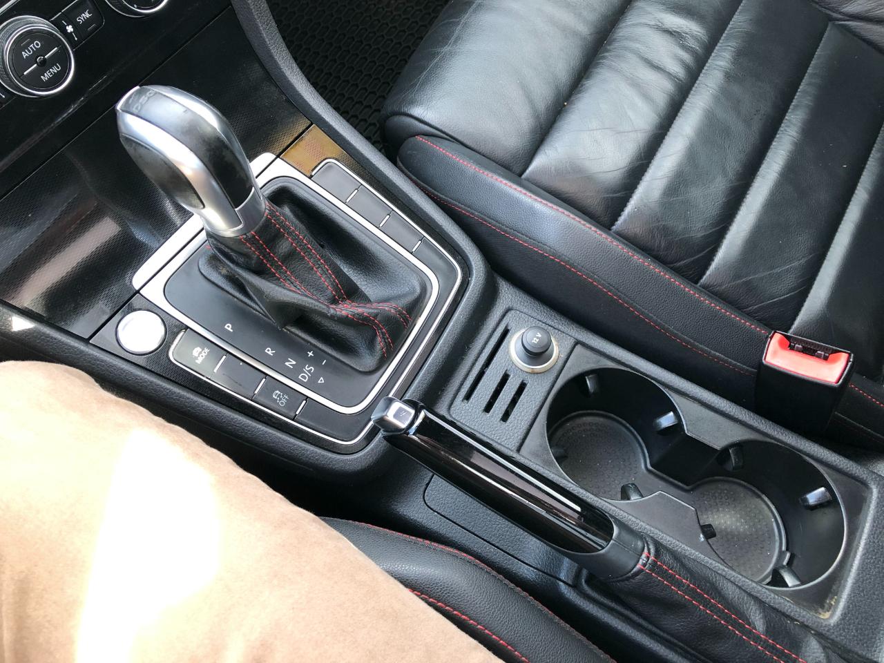 Volkswagen GTI Autobahn 6A 4-Door 2015