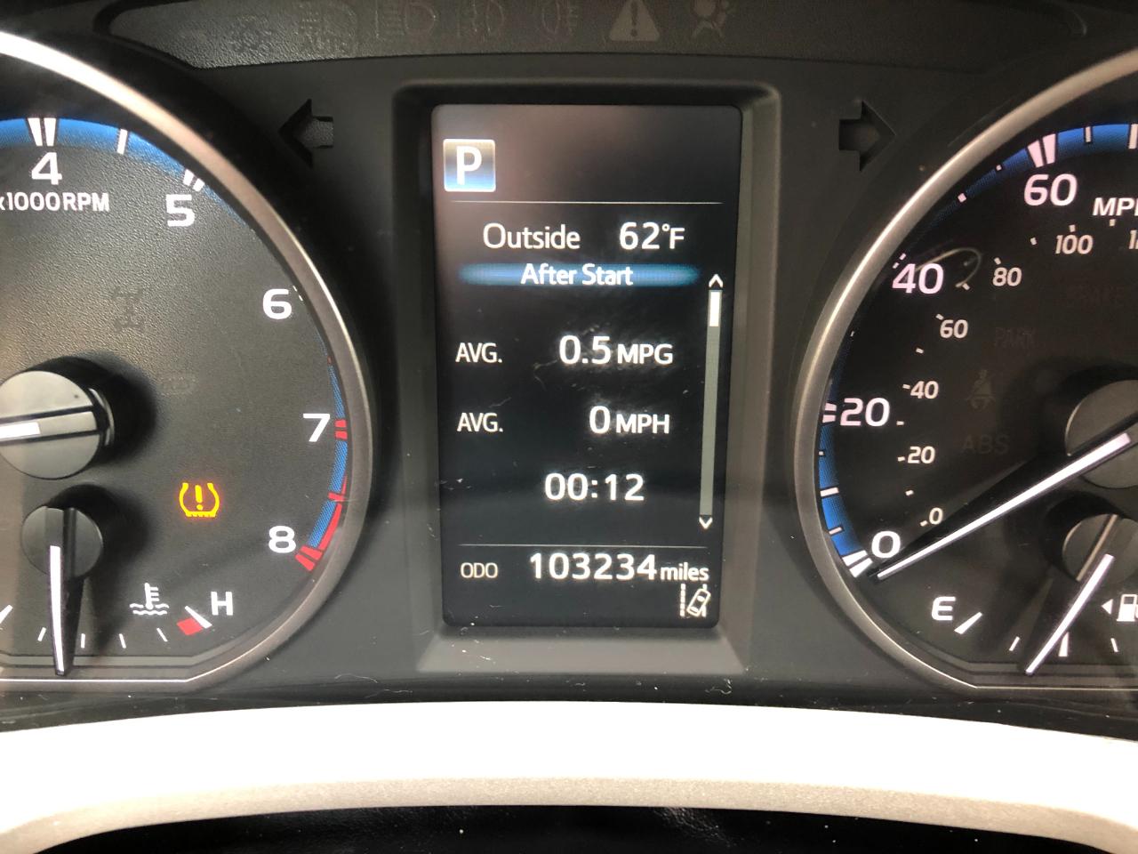 Toyota RAV4 LE AWD 2017