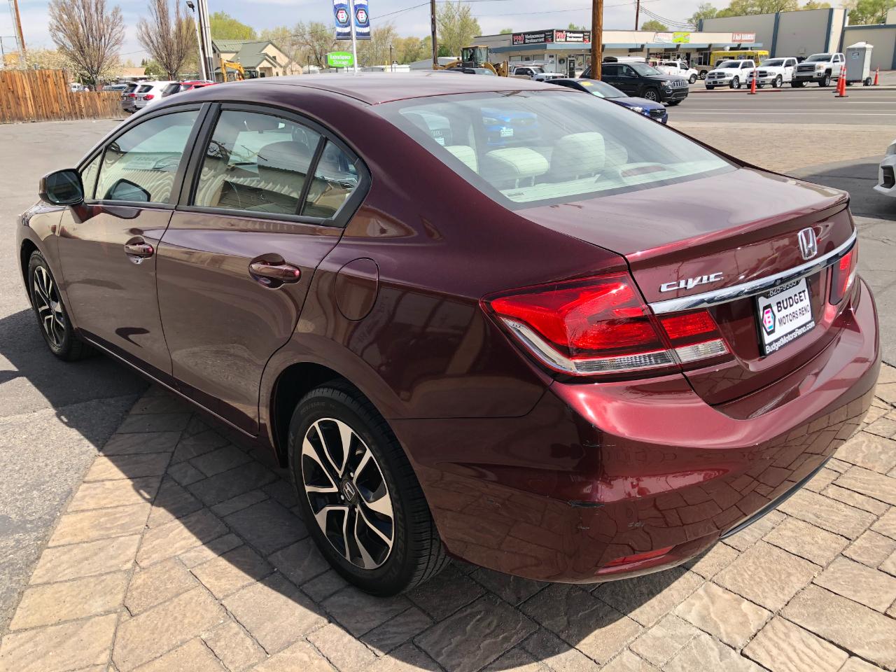 Honda Civic EX Sedan 5-Speed AT 2013