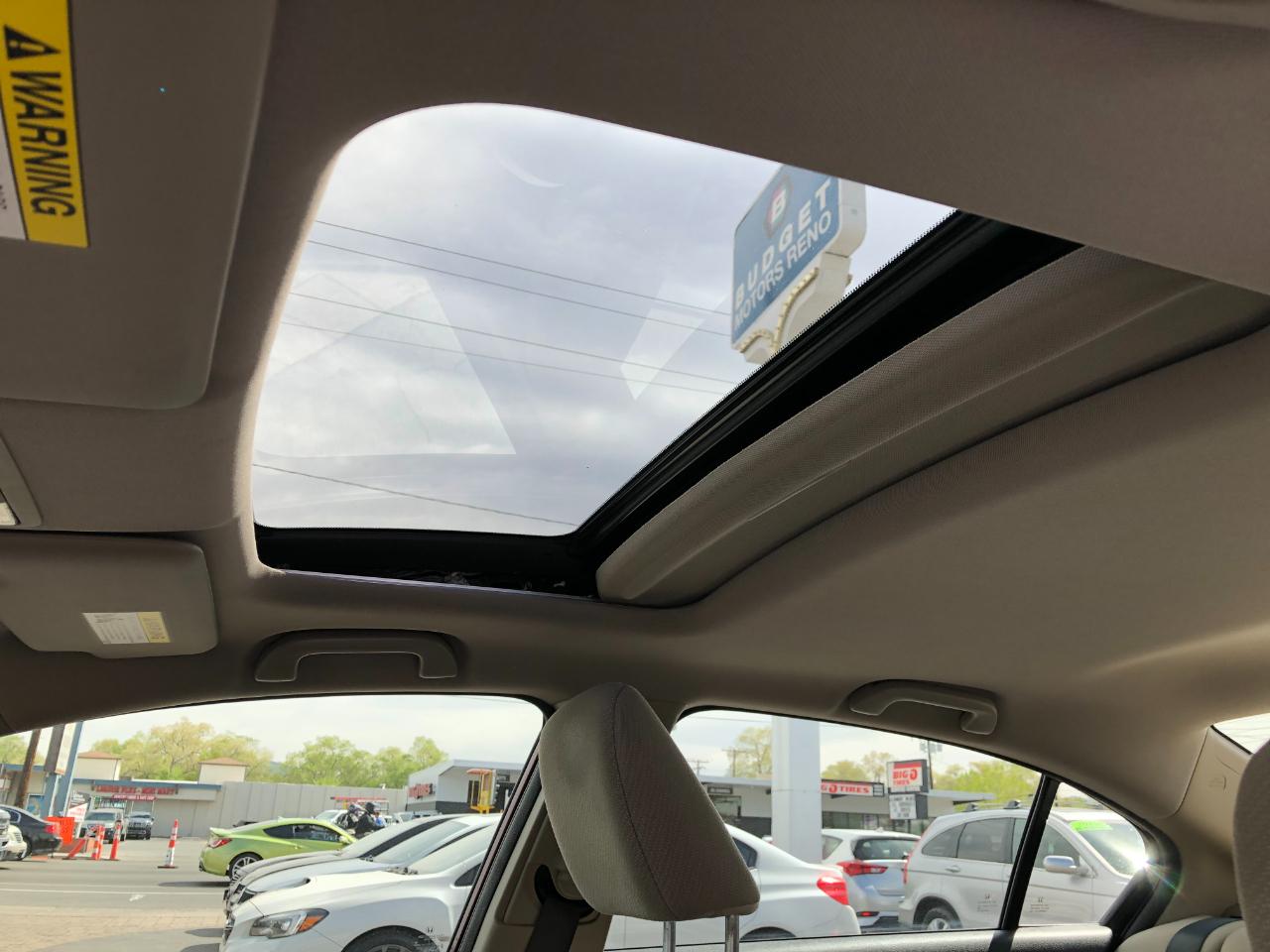 Honda Civic EX Sedan 5-Speed AT 2013