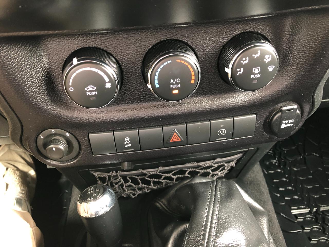 Jeep Wrangler Unlimited Rubicon 4WD 2015