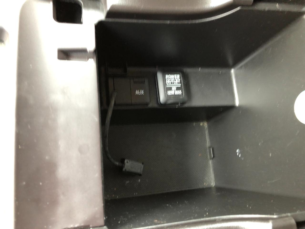 Acura TL 6-Spd AT SH-AWD w/ Advance Pkg 2013