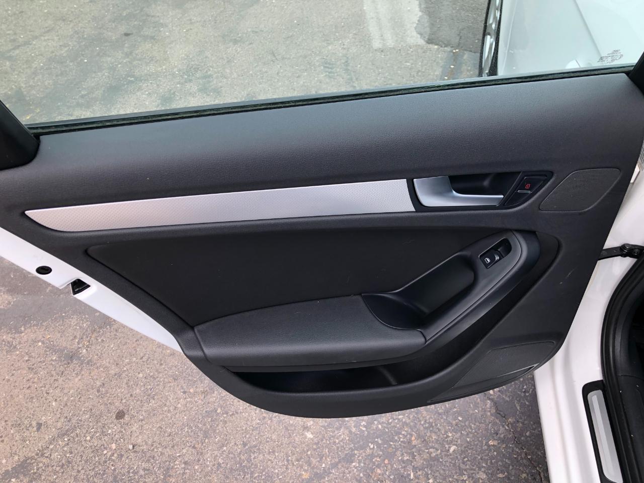 Audi A4 2.0 T Sedan quattro Tiptronic 2009