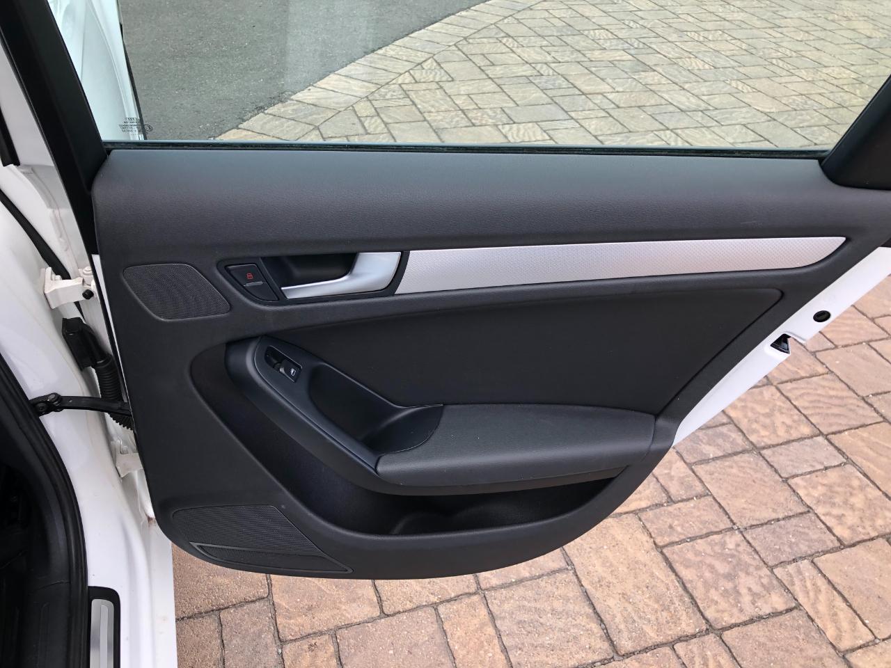 Audi A4 2.0 T Sedan quattro Tiptronic 2009