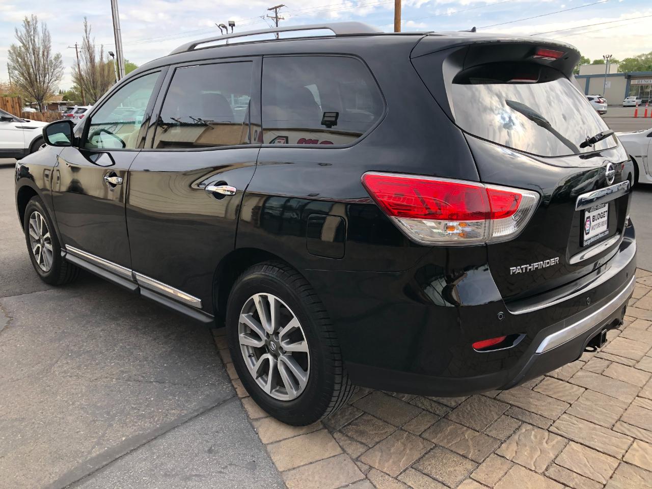 Nissan Pathfinder SL 4WD 2013