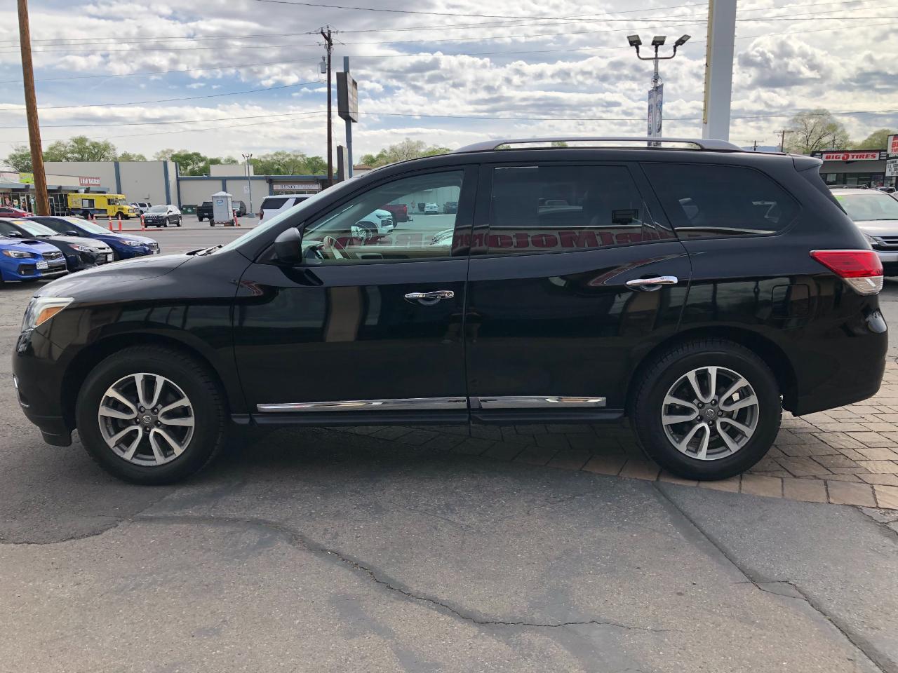 Nissan Pathfinder SL 4WD 2013