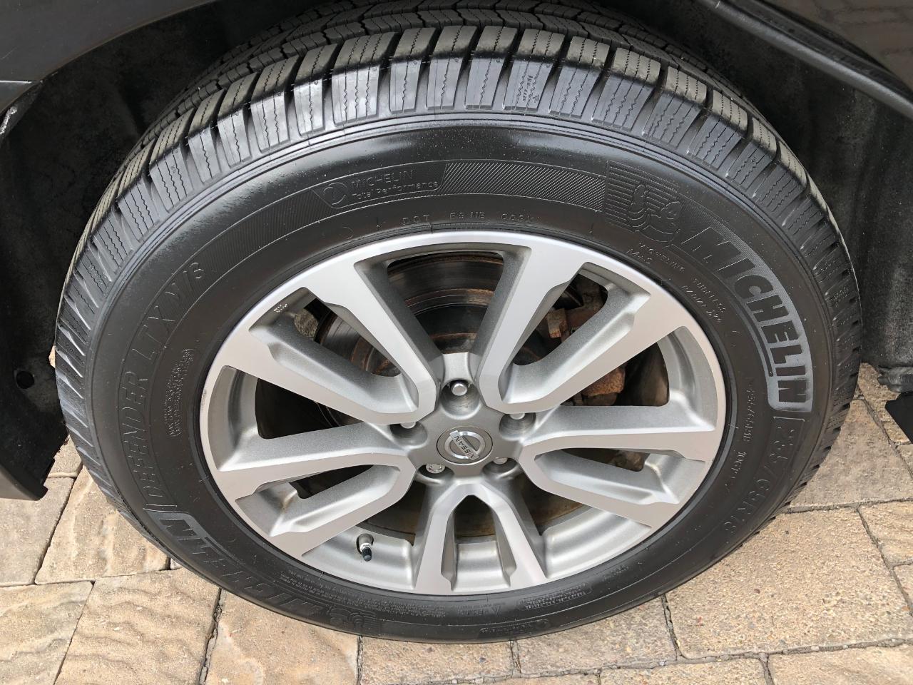 Nissan Pathfinder SL 4WD 2013